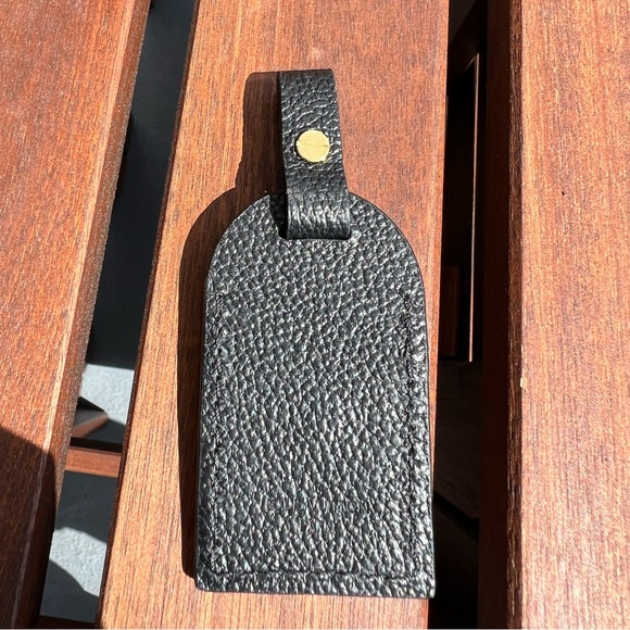 LOUIS VUITTON
Monogram Bag Charm - Picture 2 of 2